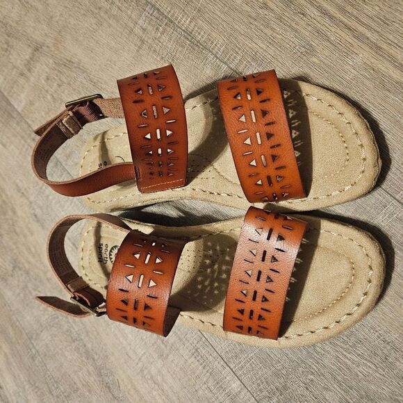 Earth spirit sandals size 8 worn once - Picture 2 of 7